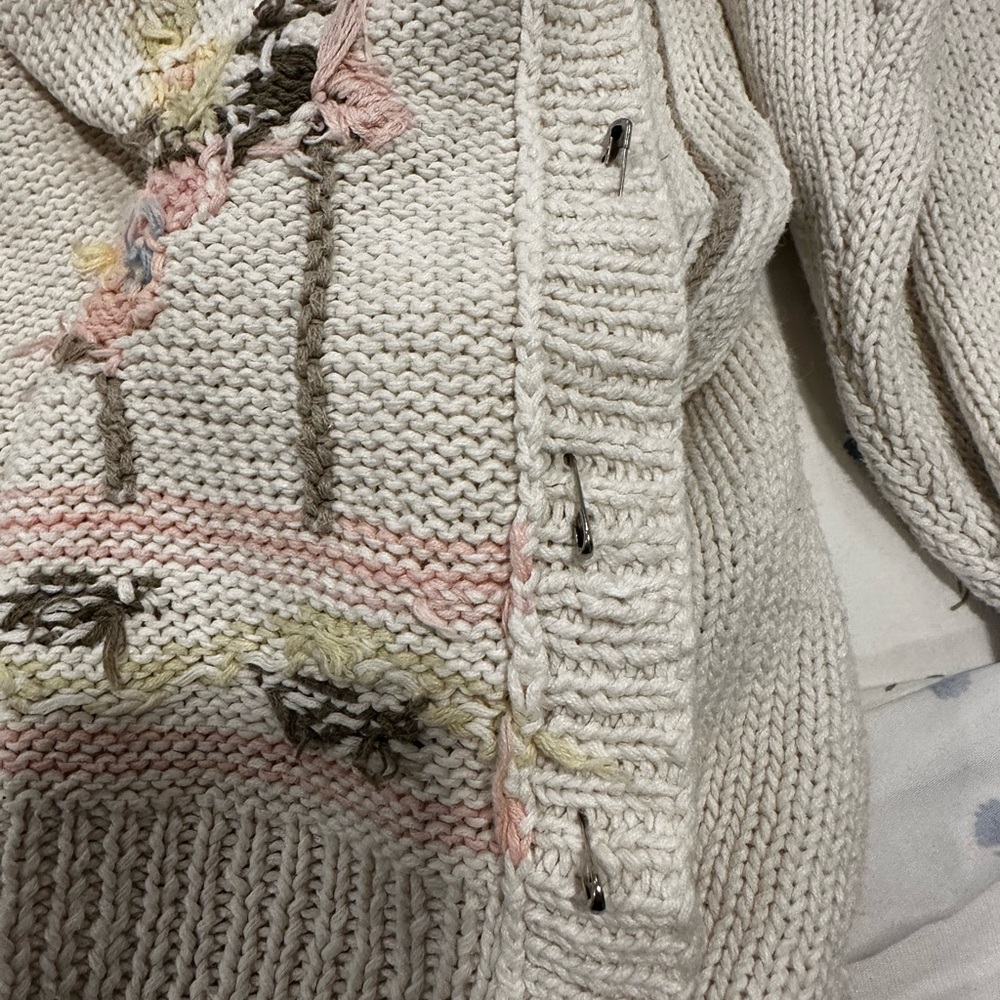 VTG Studio Style Sz: M Cream Hand Knit Cardigan Grandmacore Floral Cottagecore - Picture 12 of 13